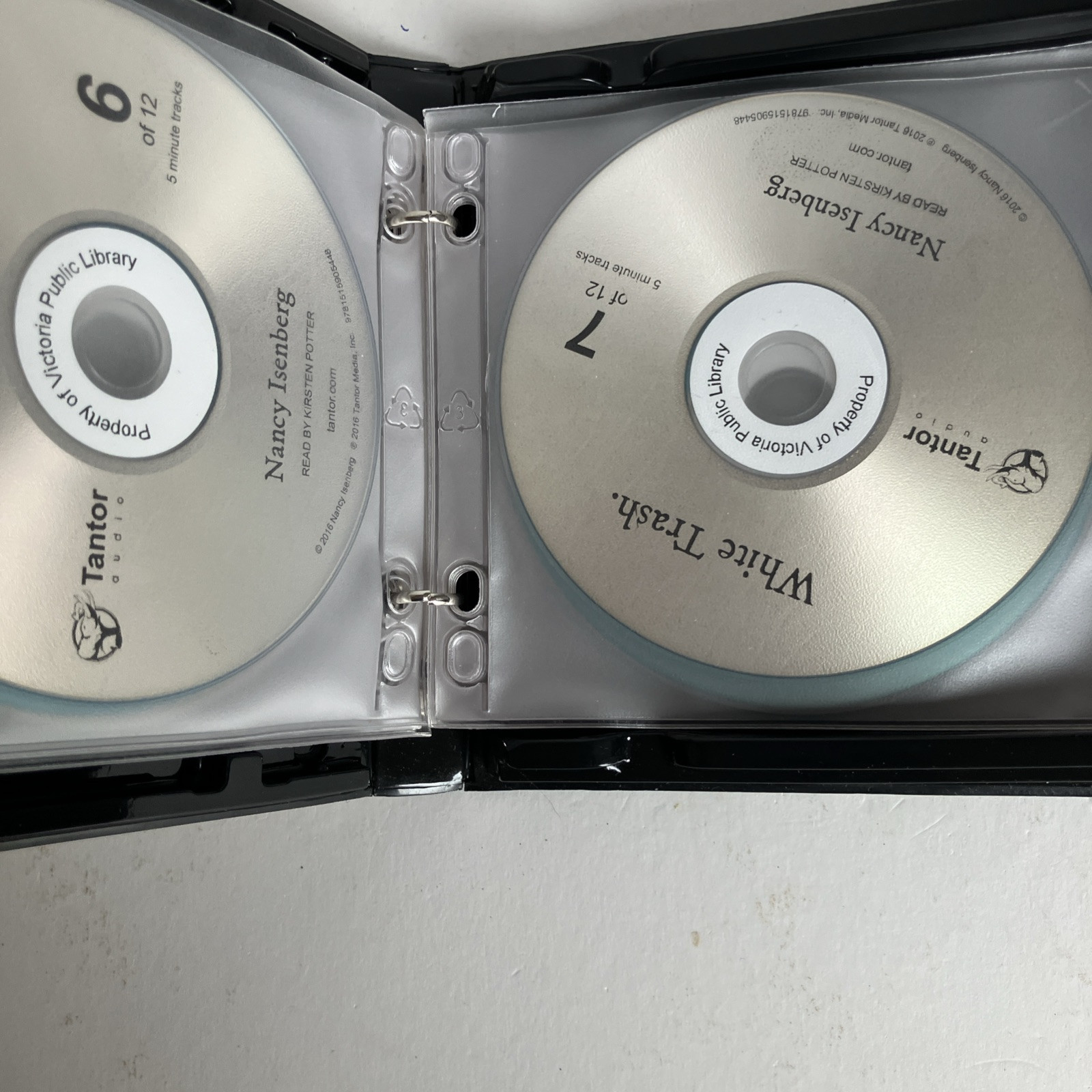 White Trash: The 400-Year Untold – Audio, by Isenberg Nancy – Very Good Rare