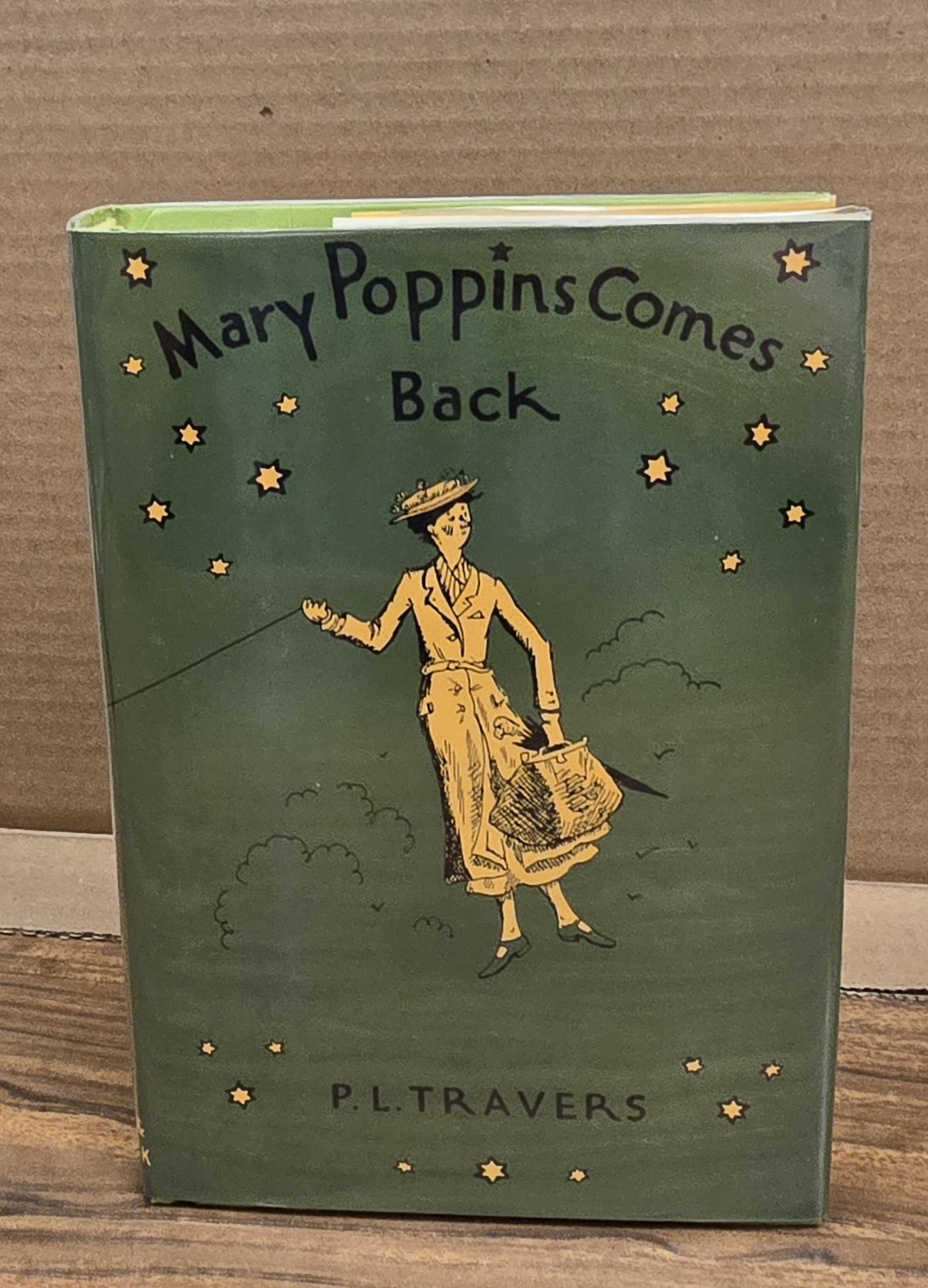 Mary Poppins Comes Back P.l. Travers 2000 Book Of The Month Club Edition