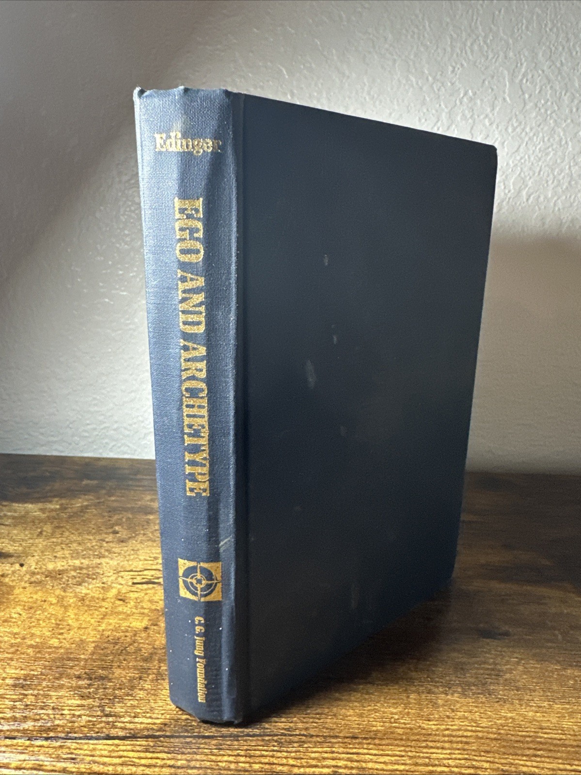 Edward F. Edinger. Ego and Archetype 1972