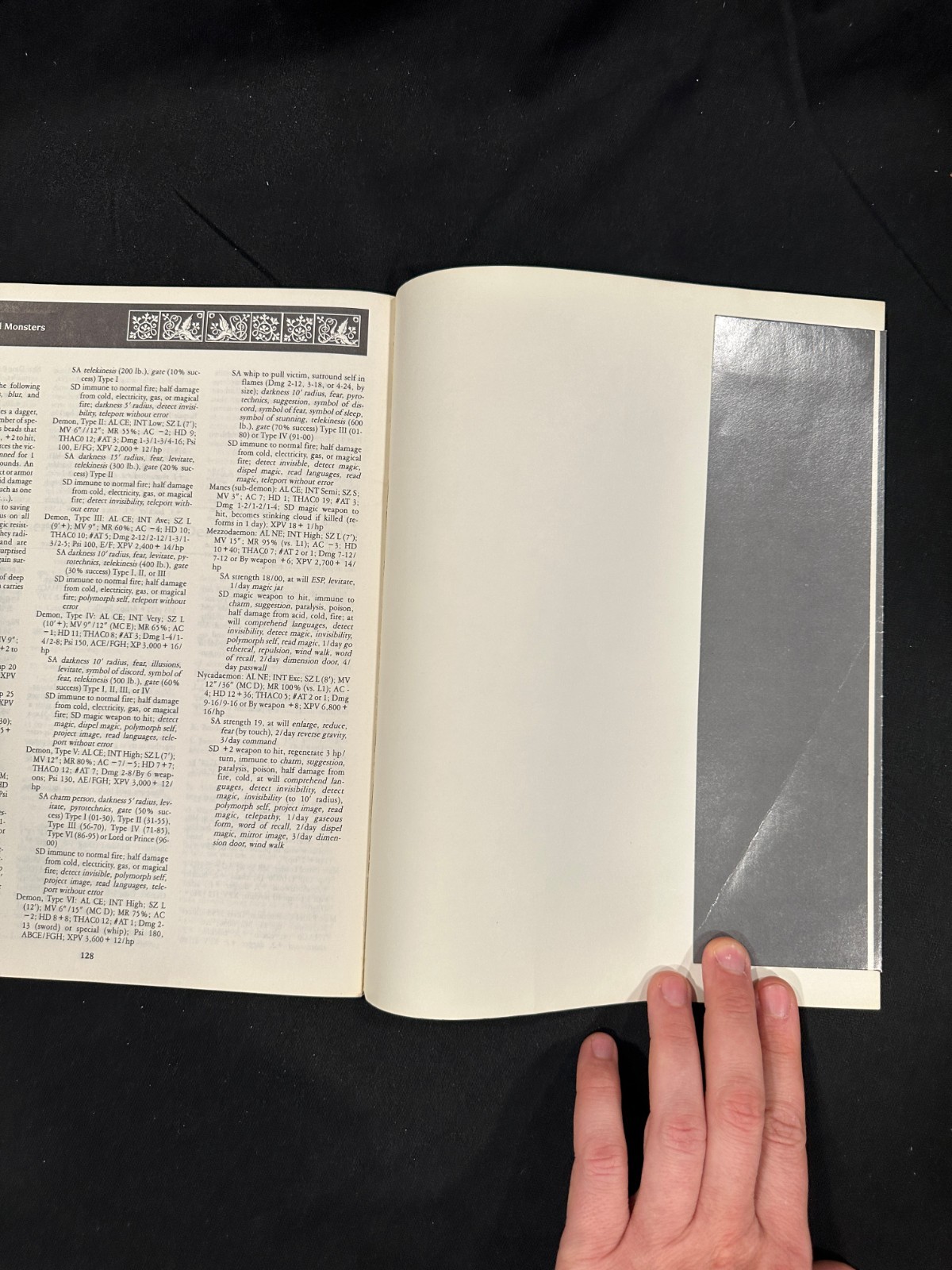 Advanced Dungeons & Dragons AD&D Queen Of The Spiders 9179 TSR 1986 NO MAP BOOK