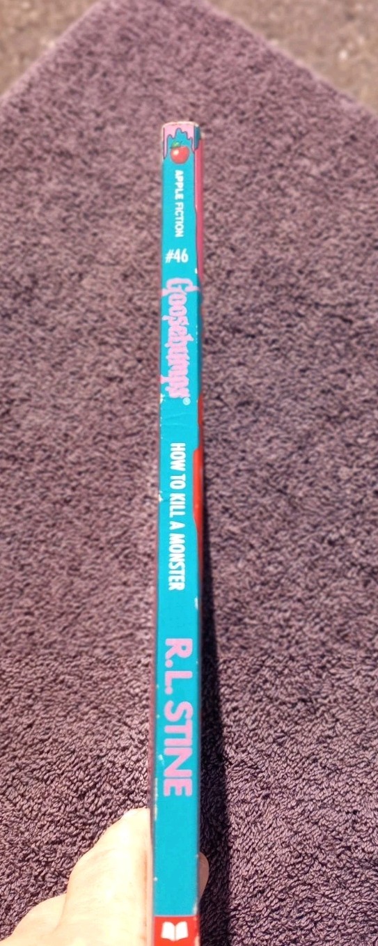 Goosebumps #46 How to Kill a Monster Nice Cnd w/Attached Bookmark + Cards