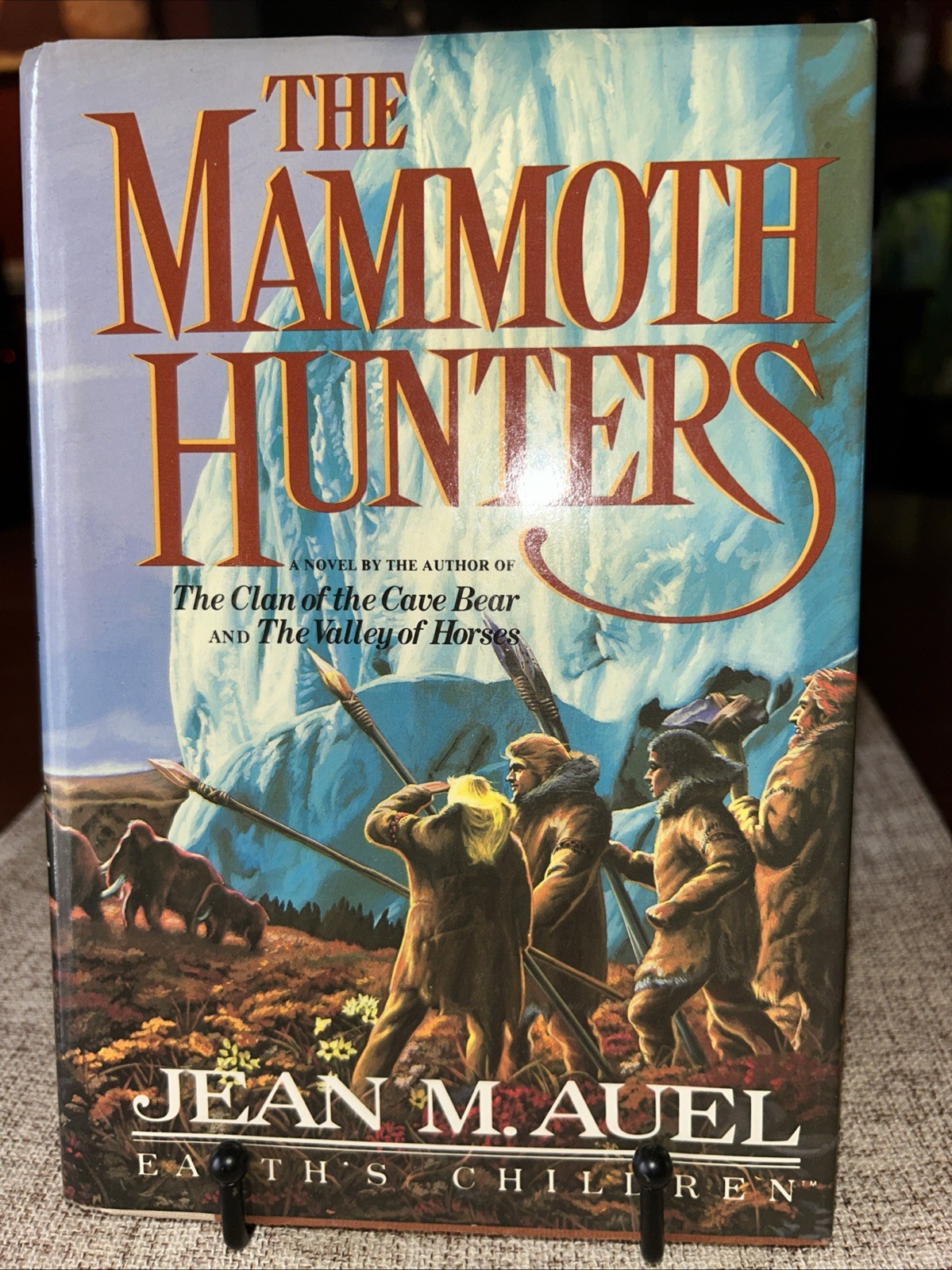 Mammoth Hunters: Jean M. Auel,1985:1st Edition,HCDJ Earth’s Children, Beautiful