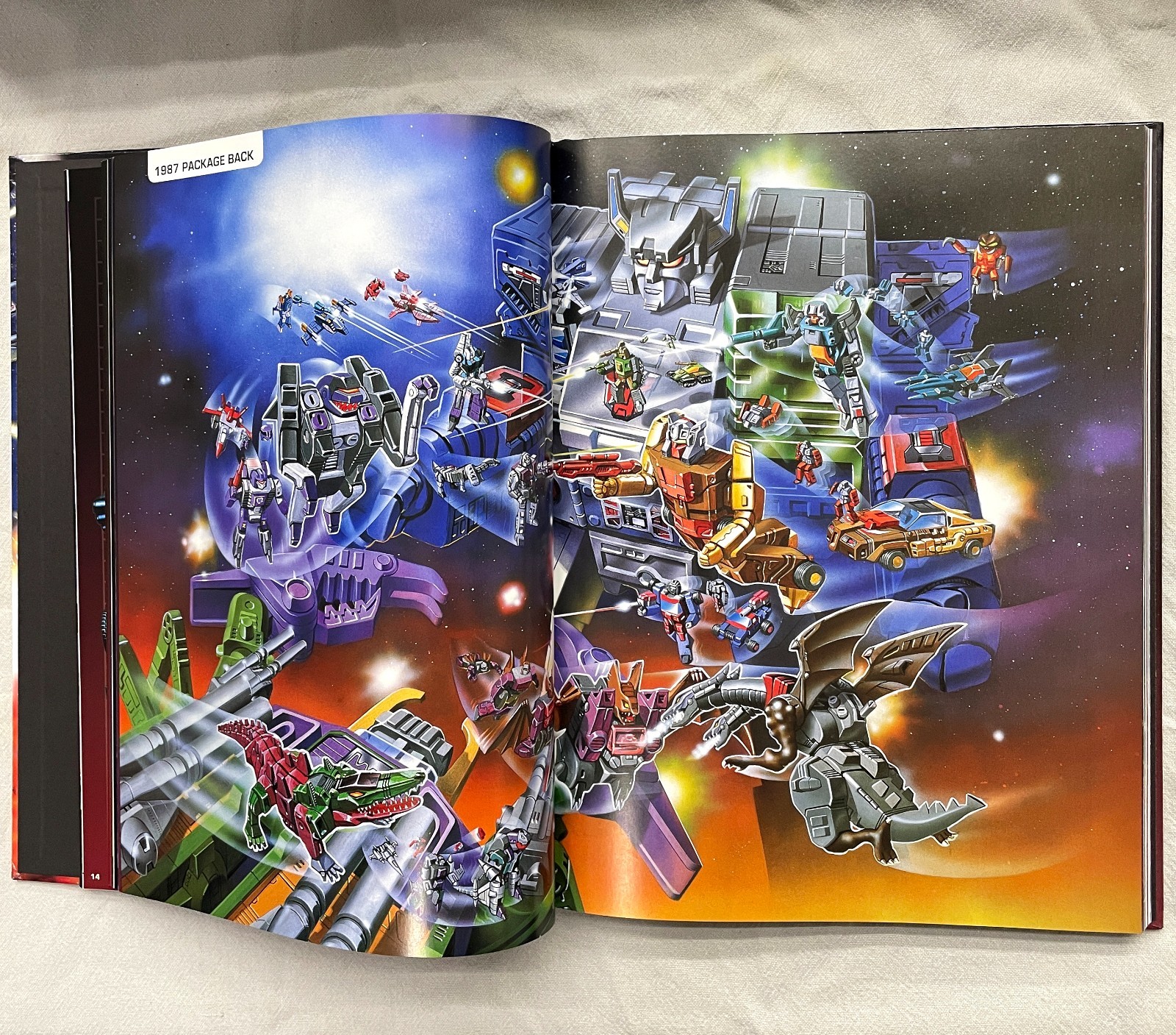 IDW Publishing TRANSFORMERS LEGACY THE ART OF TRANSFORMERS PACKAGING Hardcover