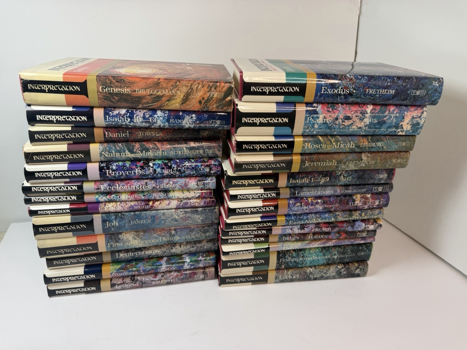 Lot of 26 HC INTERPRETATION A Bible Commentary for Teaching & Preaching Books