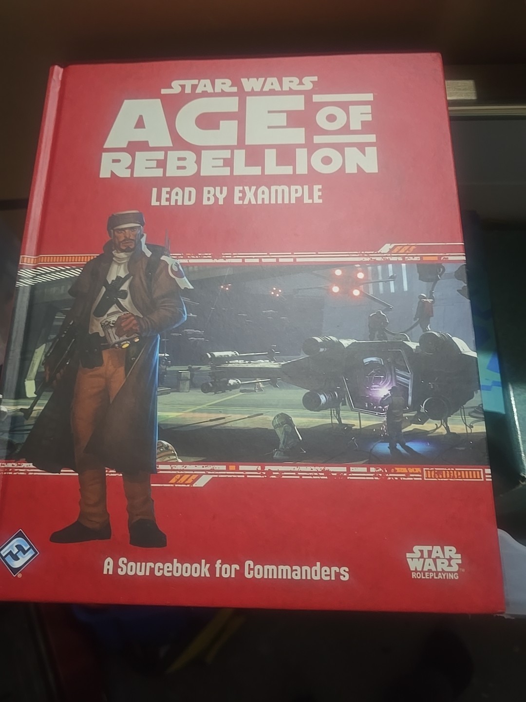 STAR WARS: AGE OF REBELLION: LEAD BY EXAMPLE COMMANDERS SOURCEBOOK RPG FFG SWA36