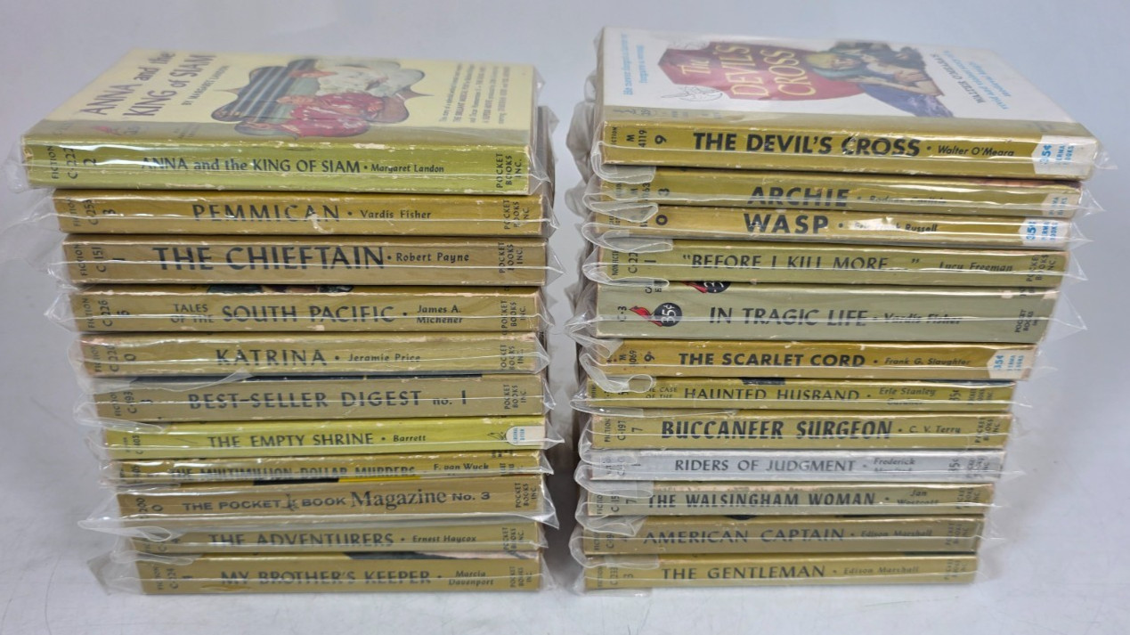 Vintage 1950s Pocket Books Cardinal Edition Lot – 23 Gold Spine Paperbacks – GC