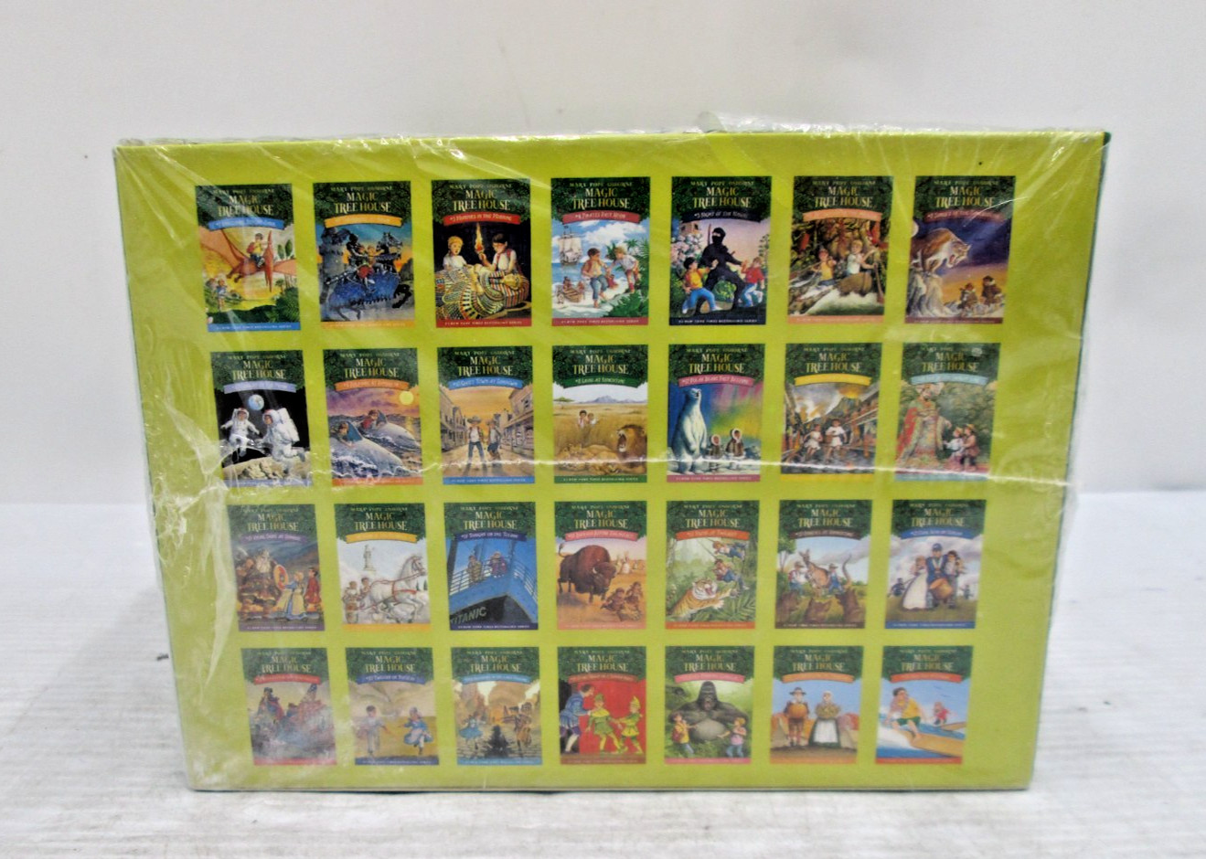 Magic Tree House 1–28 Box Set – Complete 28-Book Collection