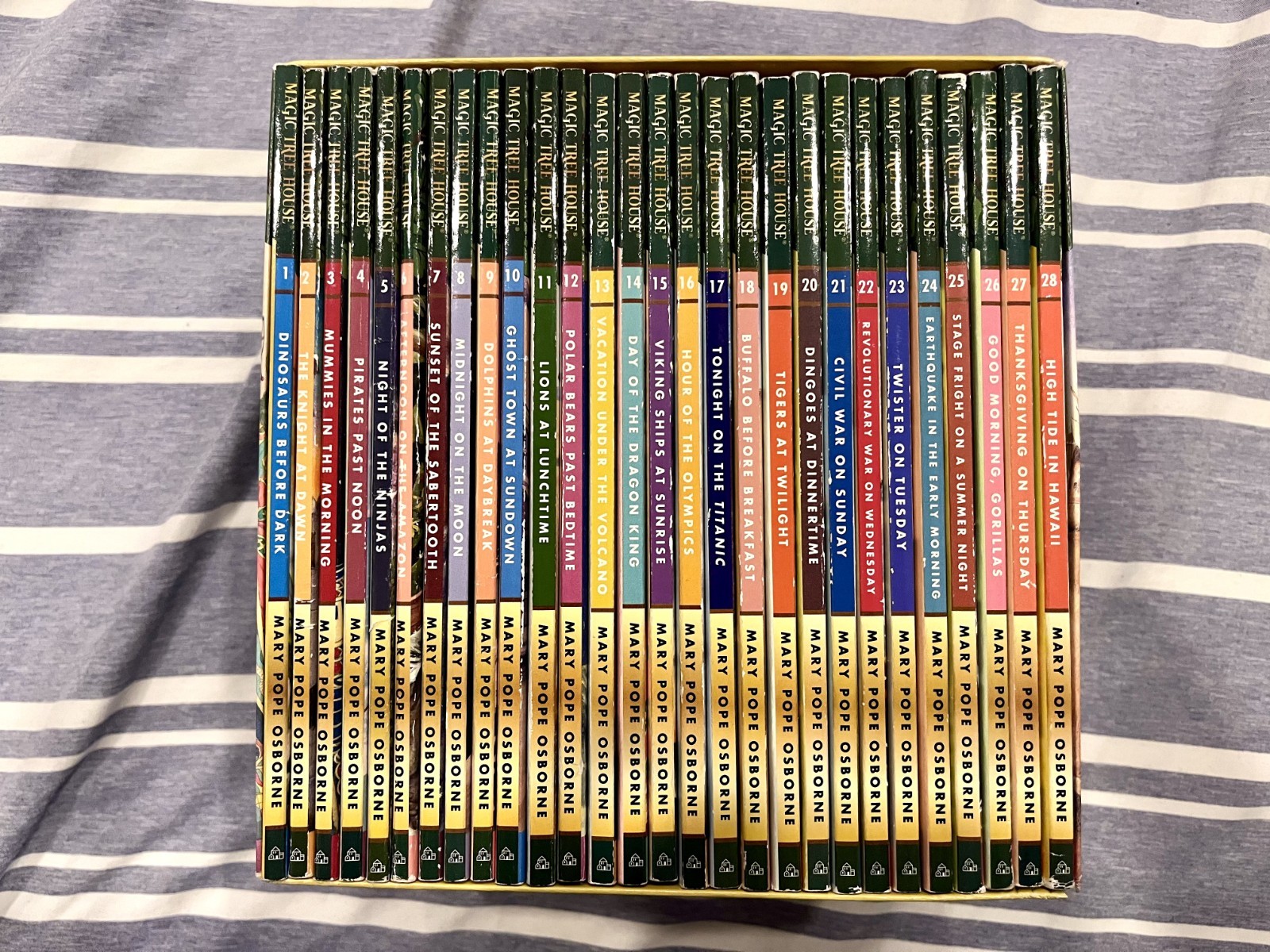The Magic Tree House Books 1-28 Boxed Set