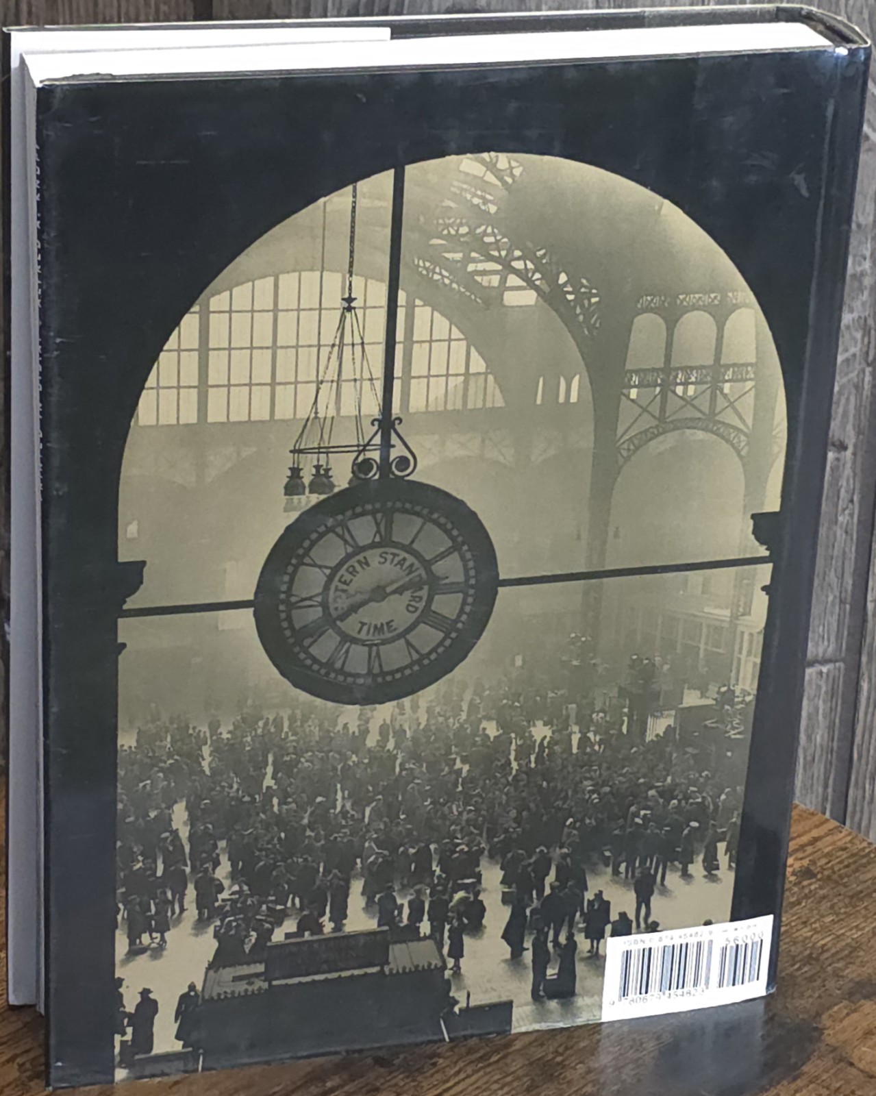 New York: An Illustrated History – Hardcover, by Ric Burns; James – Like New