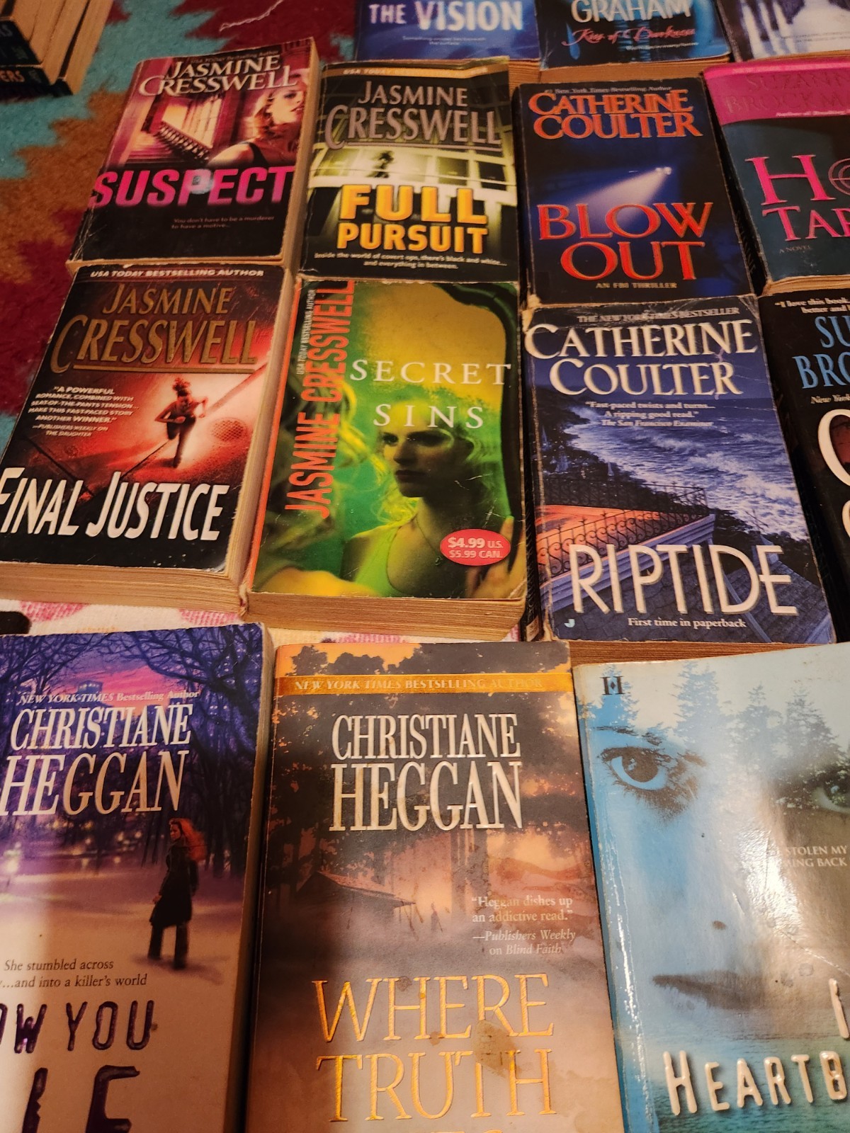 15 Paperbacks Mystery Suspense Romance Best Sellers Coulter, Heggan,…BUY BOOKS