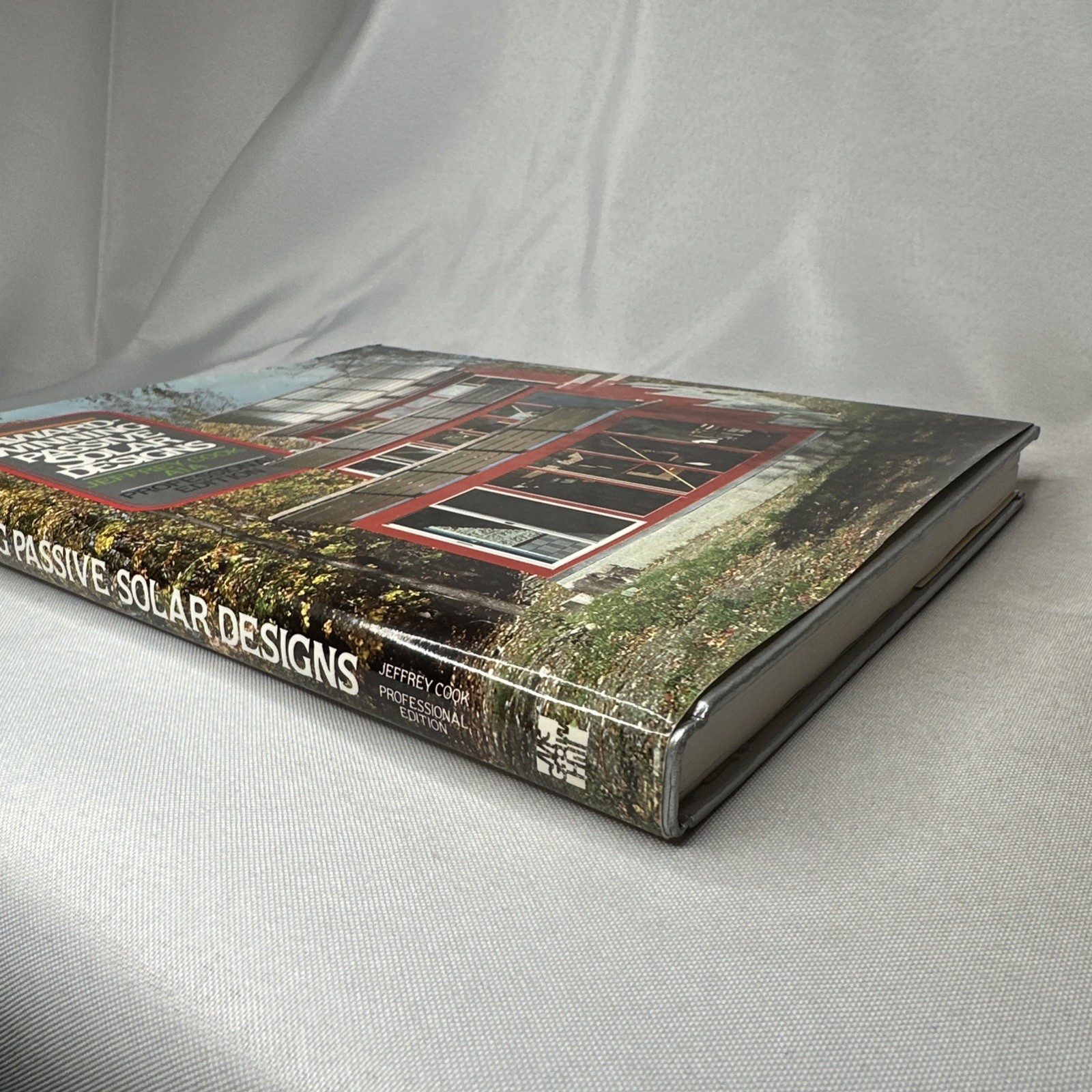 Award-Winning Passive Solar Designs : Professional Edition by Jeffrey Cook