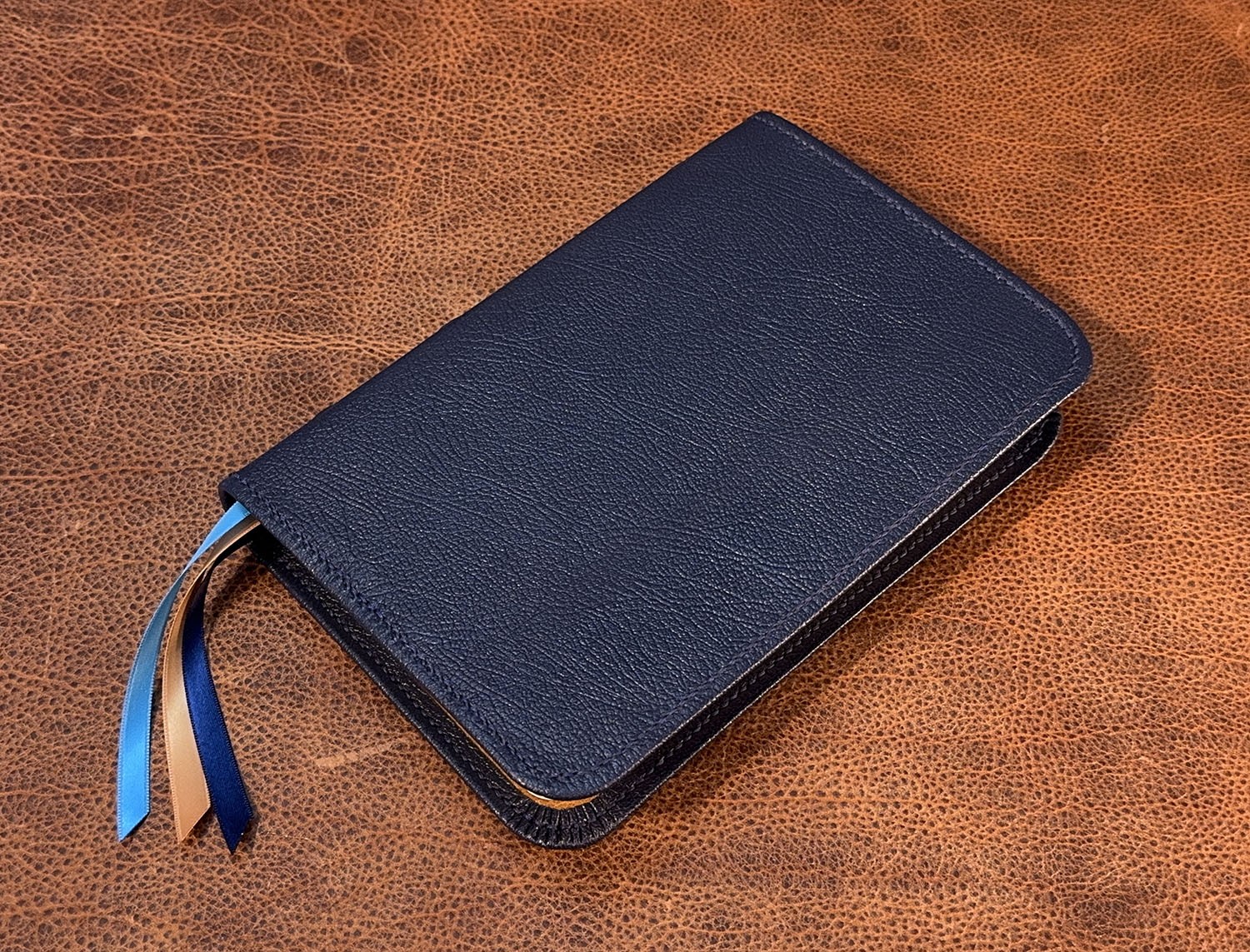 Beautiful Word Bible, Pebbled Navy Goatskin Leather, Camel Tan Liner, 2 Ribbons