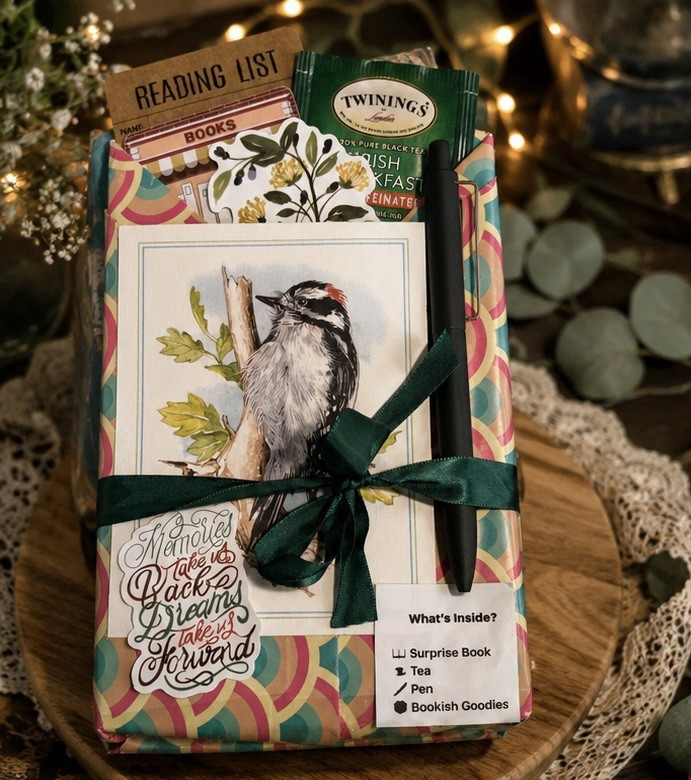 Blind Date with a Book Gift Set Surprise Book w/ Tea & Pen Bookish Gift
