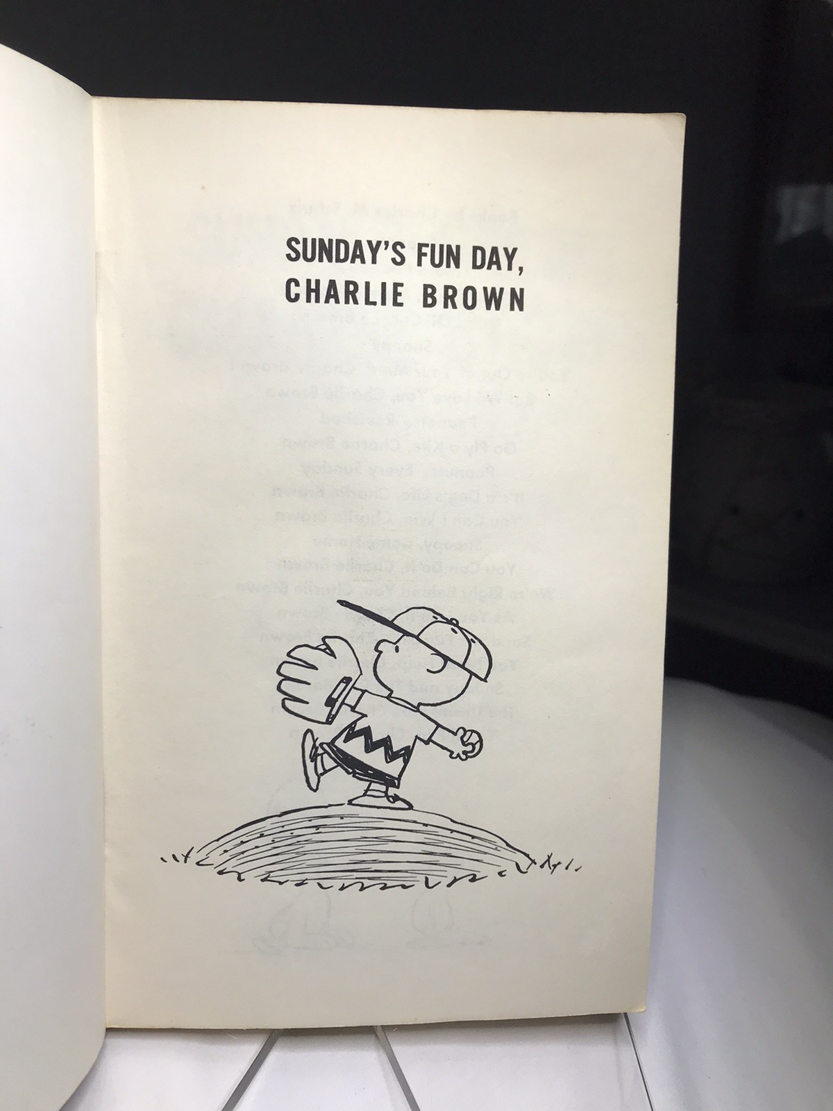 Vtg Charles Schulz Peanuts Paperback Comic Books Lot Of 2 ~ Charlie Brown