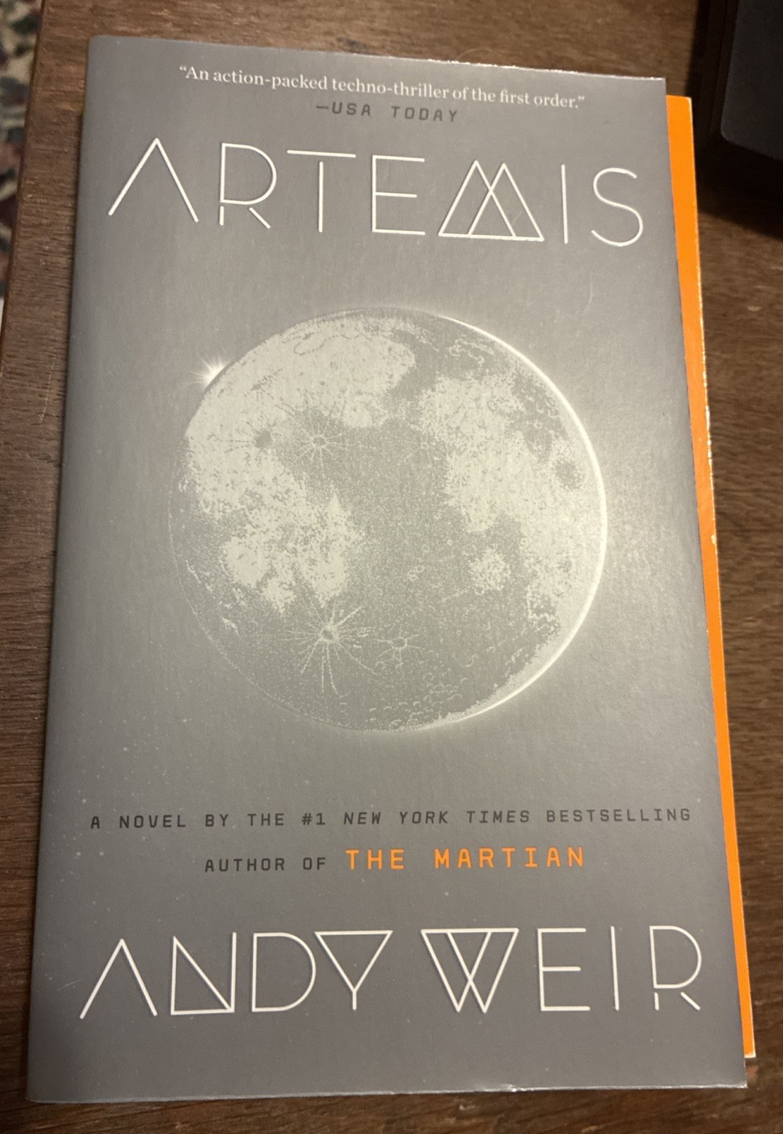 Artemis By Andy Weir SIGNED paperback 2018 Sci-fi