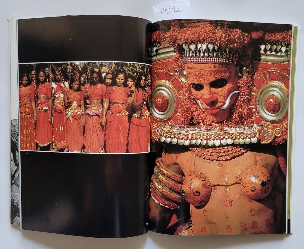 Kali – The Feminine Force : Mookerjee, Ajit: