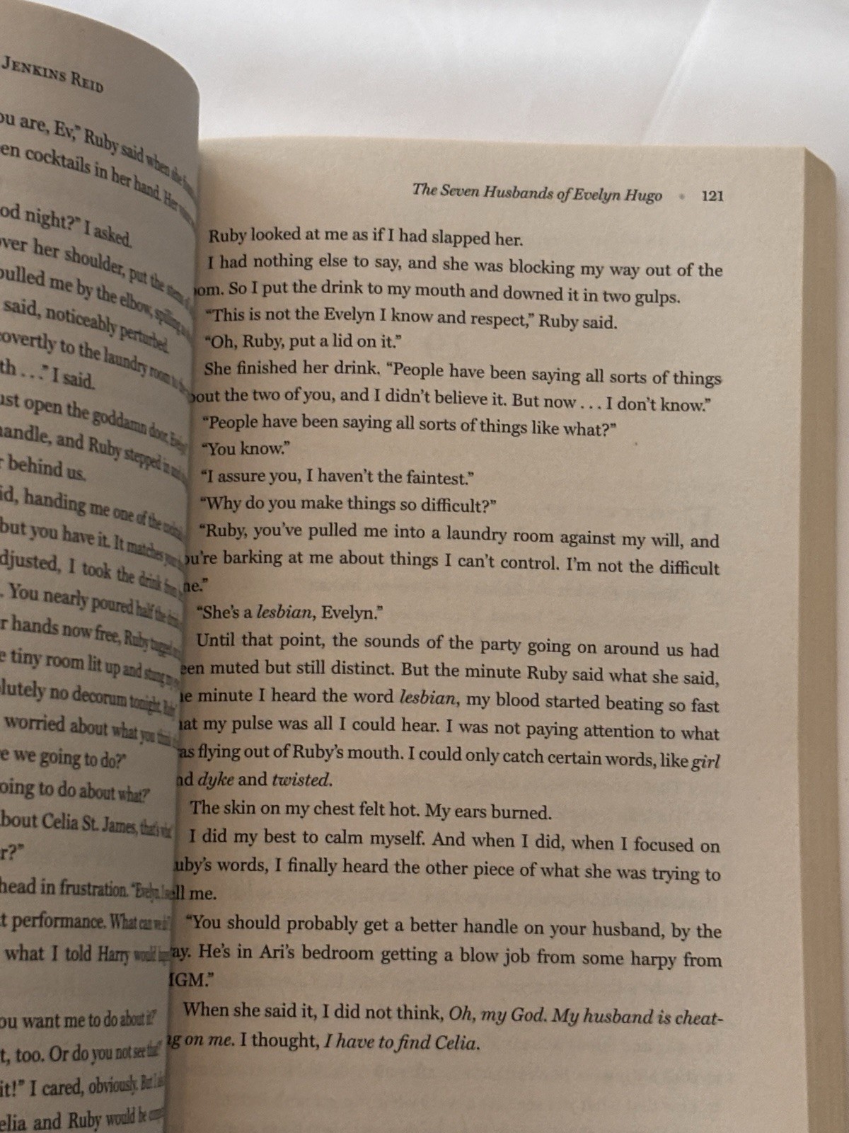 The Seven Husbands of Evelyn Hugo: A Novel – Paperback – GOOD