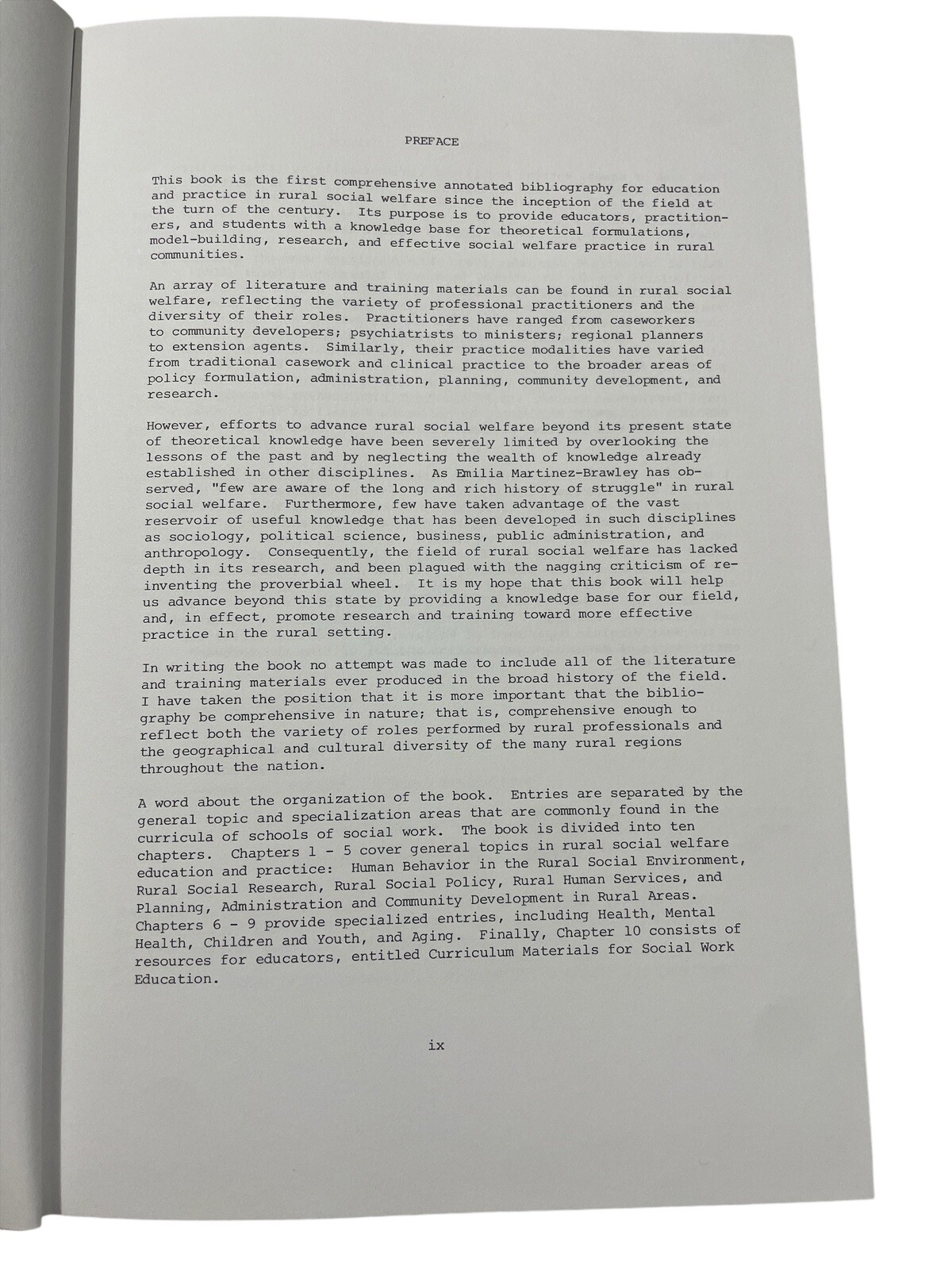 Rural Social Welfare. Educators and Practitioners An Annotated Bibliography 1981