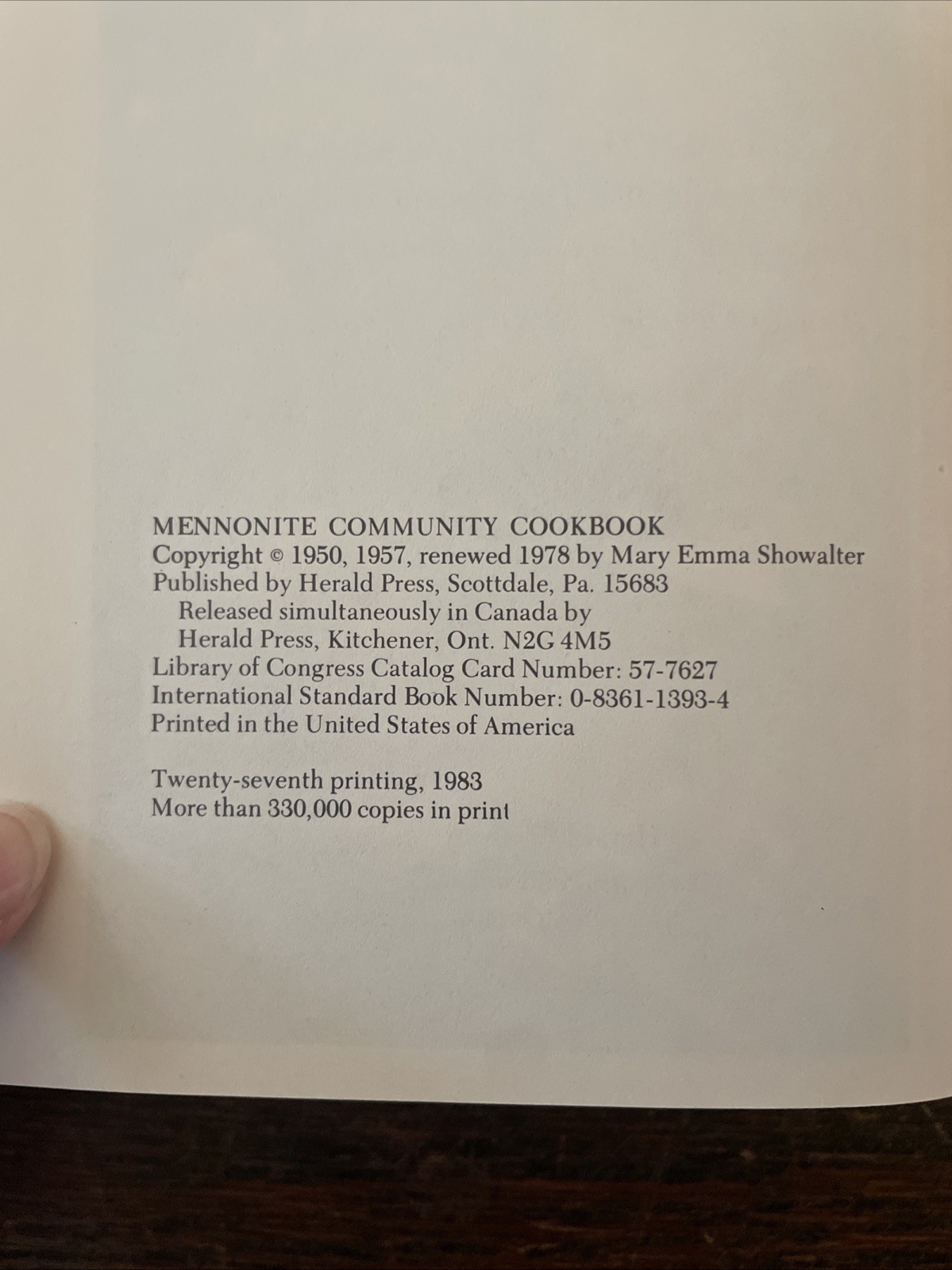 Mennonite Community Cookbook Showalter 1983 Revised HCDJ Vintage