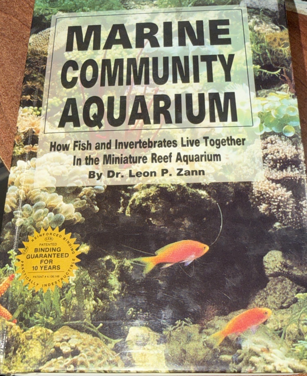 Marine Community Aquarium How Fish & Invertebrates Live Together Hardcover (1276
