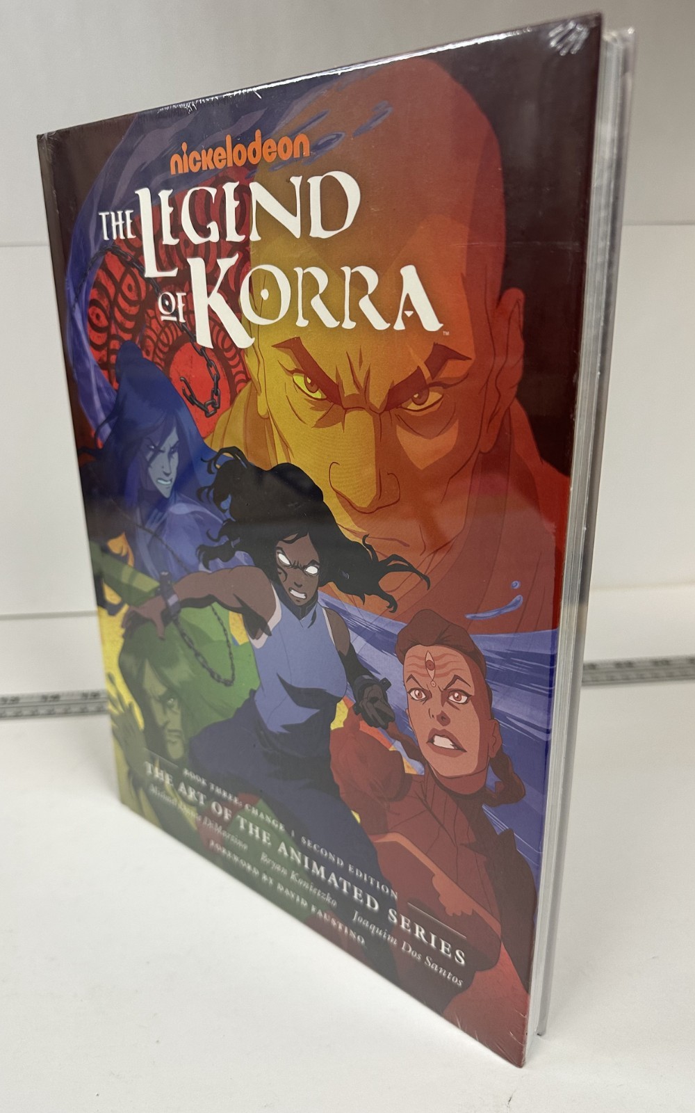 The Legend of Korra: The Art of the Animated Series Book 3: Change (2nd Edition)