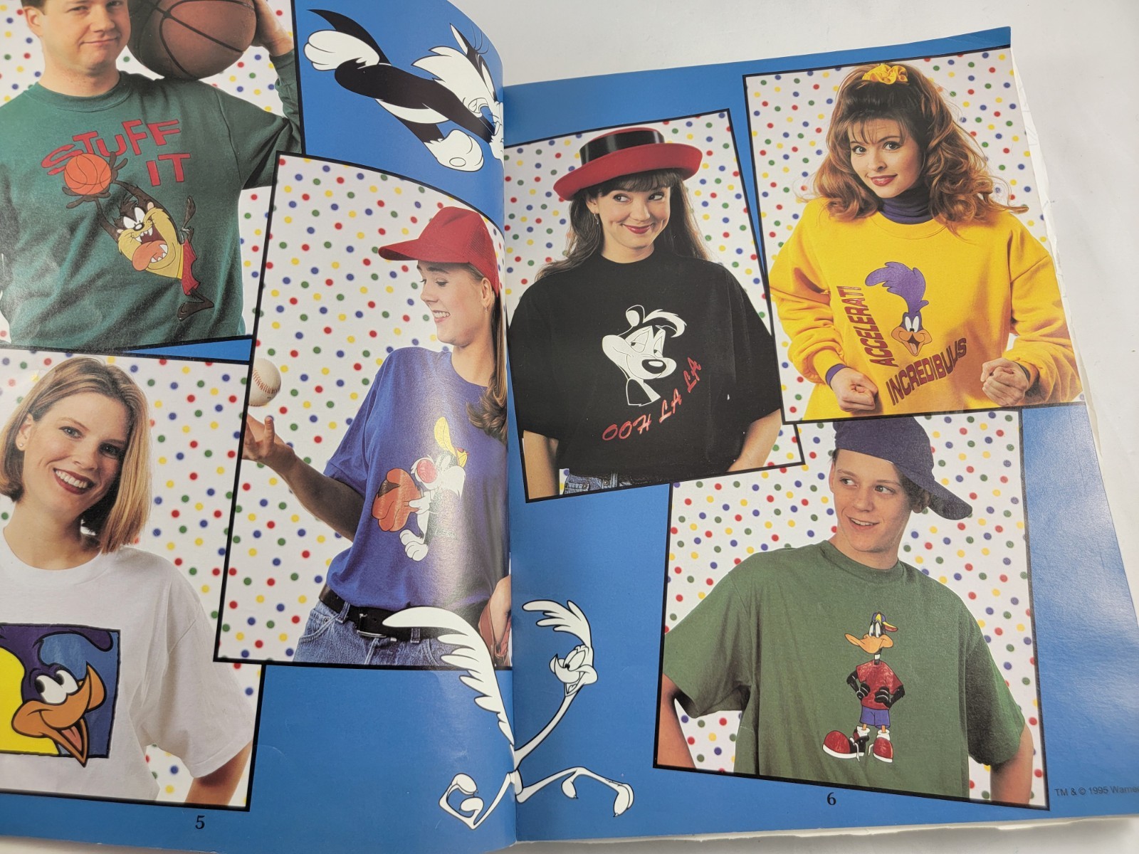 Lots More Looney Tunes Iron-On Transfers – Paperback 1995 Warner Bros.