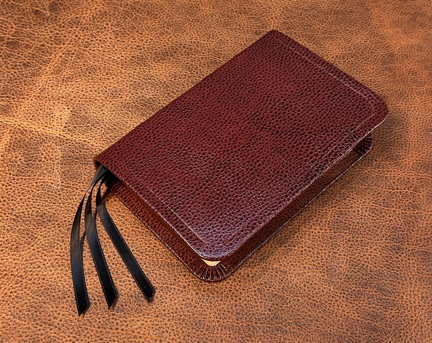 LSB Giant Print Reference Bible, Pebbled Cognac Goatskin Leather, 3 Ribbons