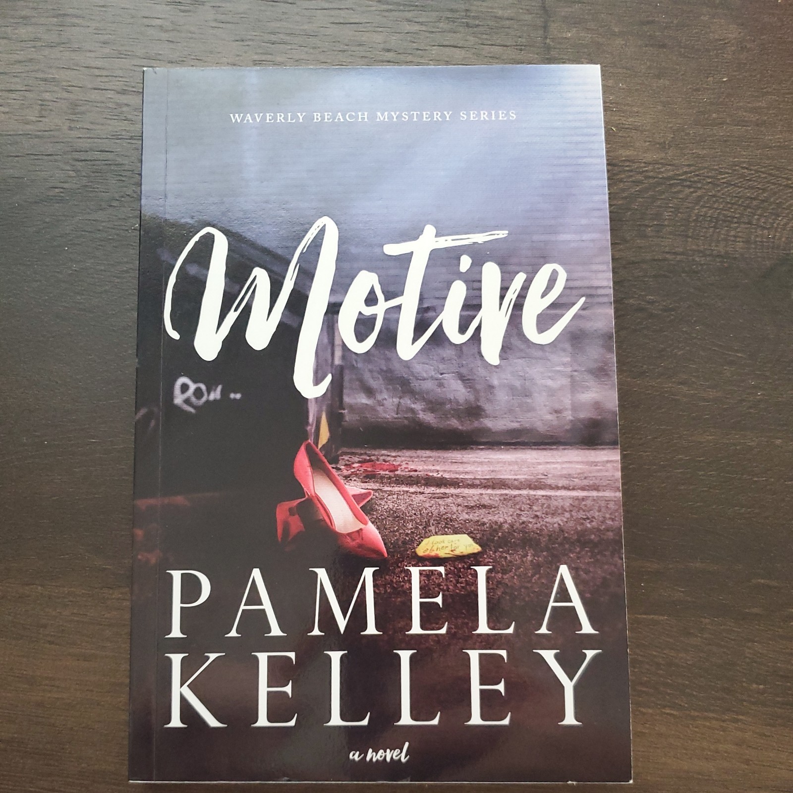 Motive : Waverly Beach Mystery Series by Pamela M. Kelley (2015, Trade…