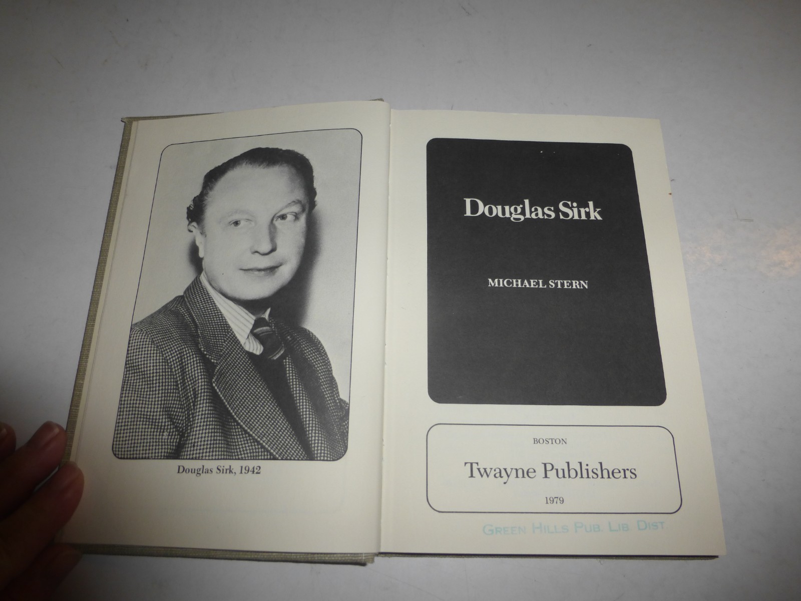 Douglas Sirk by Michael E. Stern (1979, Hardcover) FIRST EDITION, Rare, B348