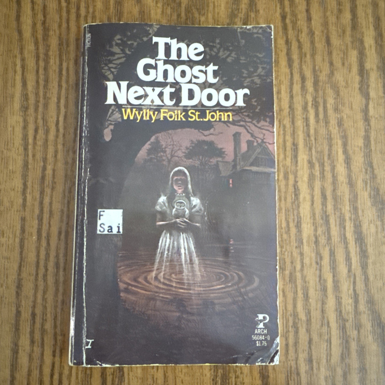 Wylly Folk St. John – The Ghost Next Door – PB UNREAD