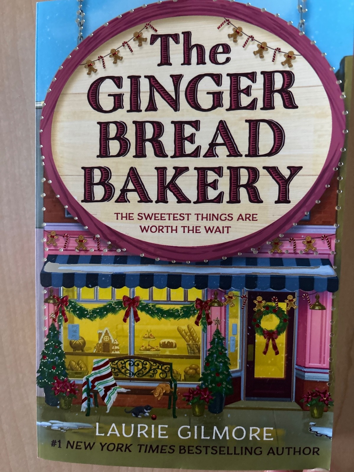 Gingerbread Bakery (Dream Harbor, Book 5) by Laurie Gilmore (2025, Uk-B…