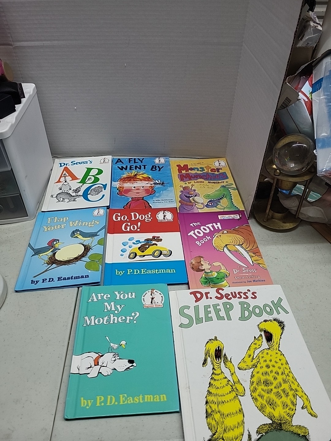 Lot Of 26 Dr. Seuss books! Very Good Condition! 1 Is Leap Frog Dr Seuss