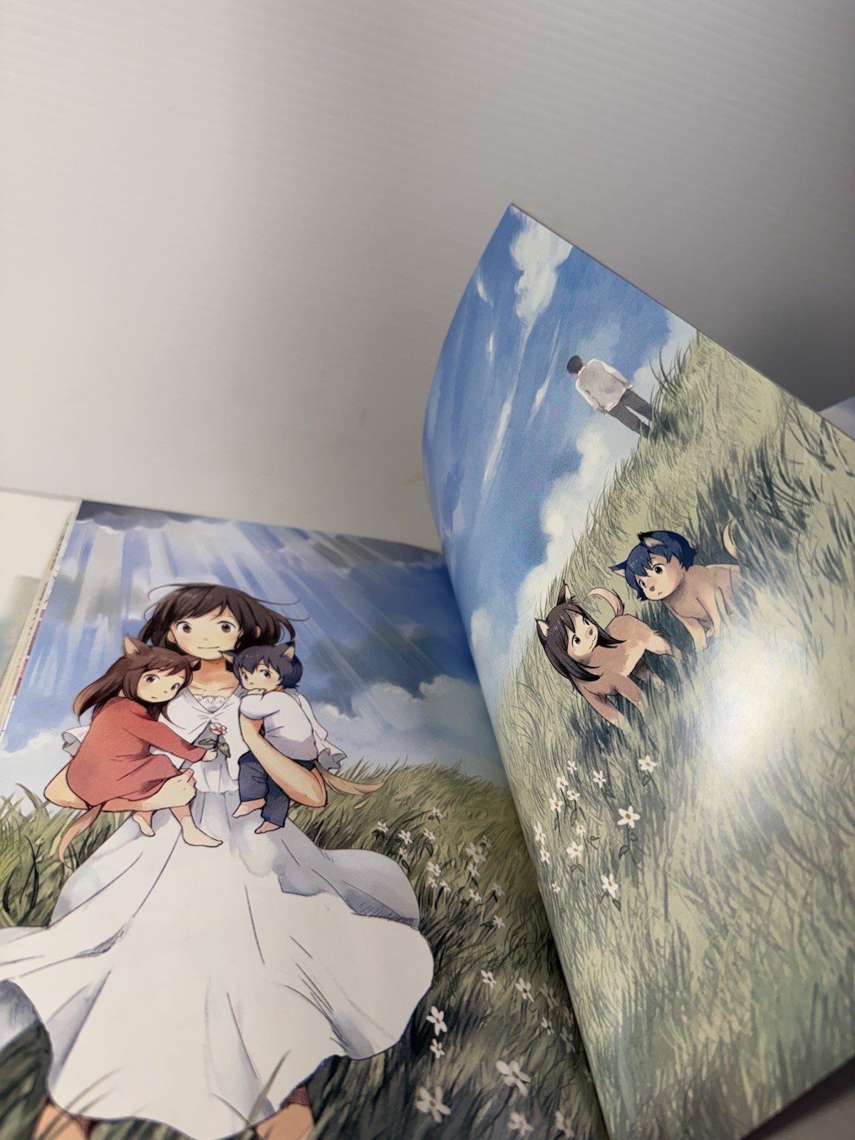 Mamoru Hosoda’s “ Wolf Children Ame & Yuki “ March/2014 First Yen Press Edition