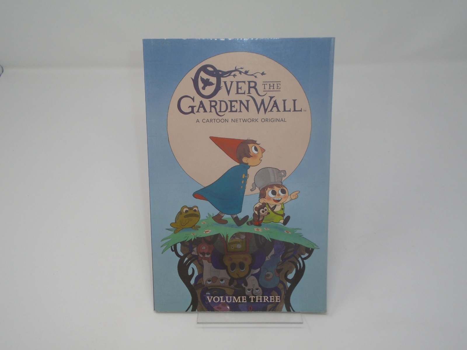 Over the Garden Wall Vol. 3 by (Trade Paperback 2018) Ex-Library