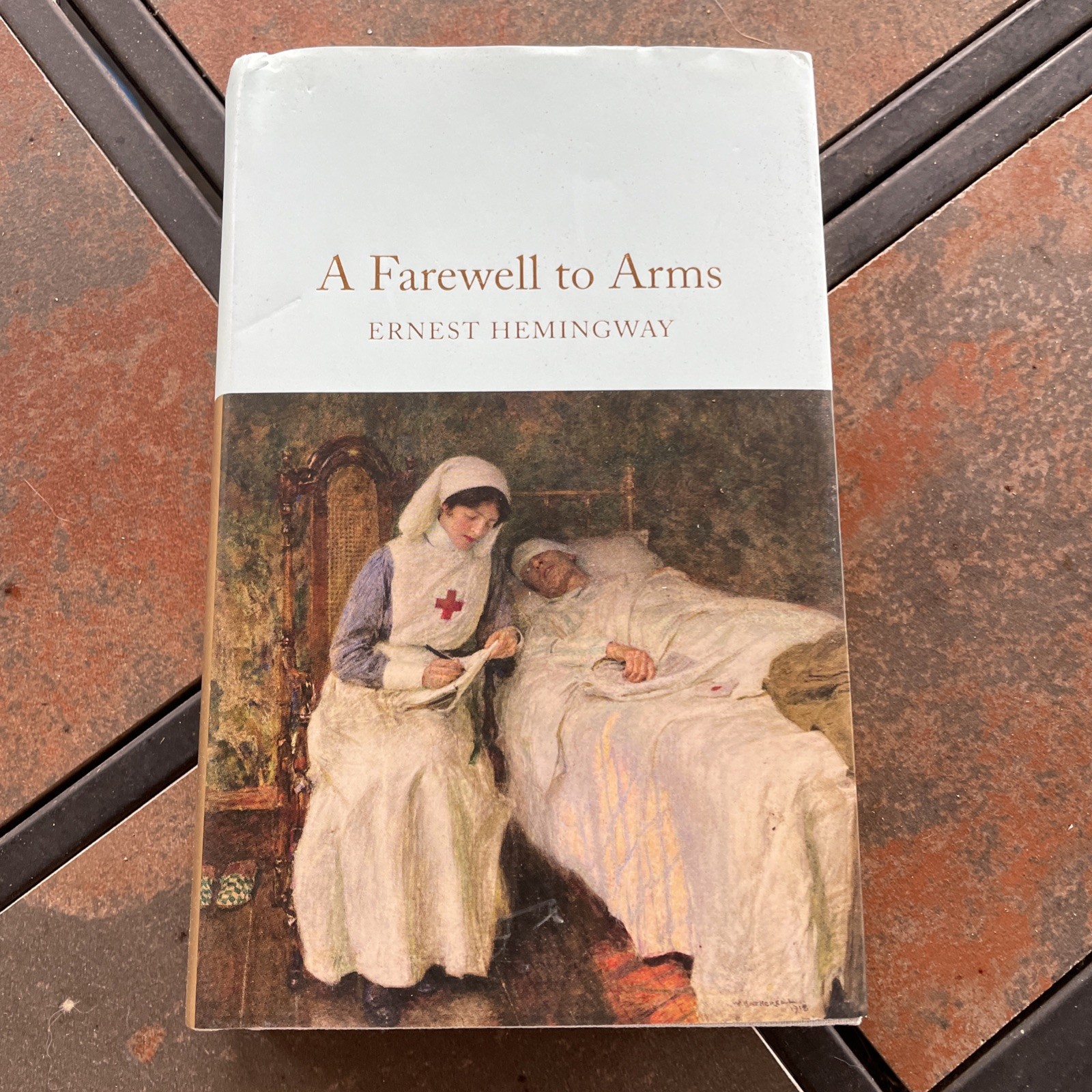 A Farewell to Arms (Macmillan Collector’s Library) by HEMINGWAY, Ernest.