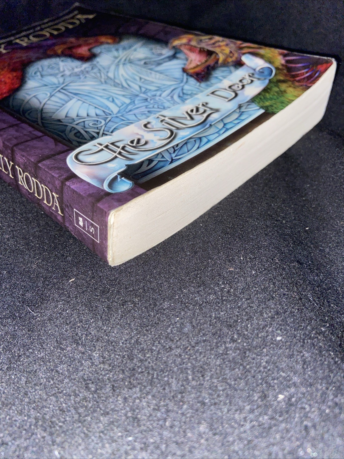 The Silver Door by Emily Rodda #2 Three Doors Trilogy Paperback Book Fantasy